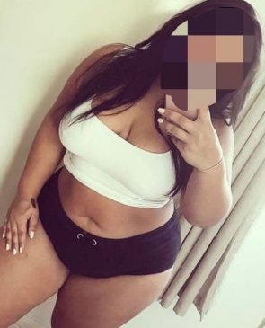 Онлайн клубта мас адамдармен эротикалық жарыстар